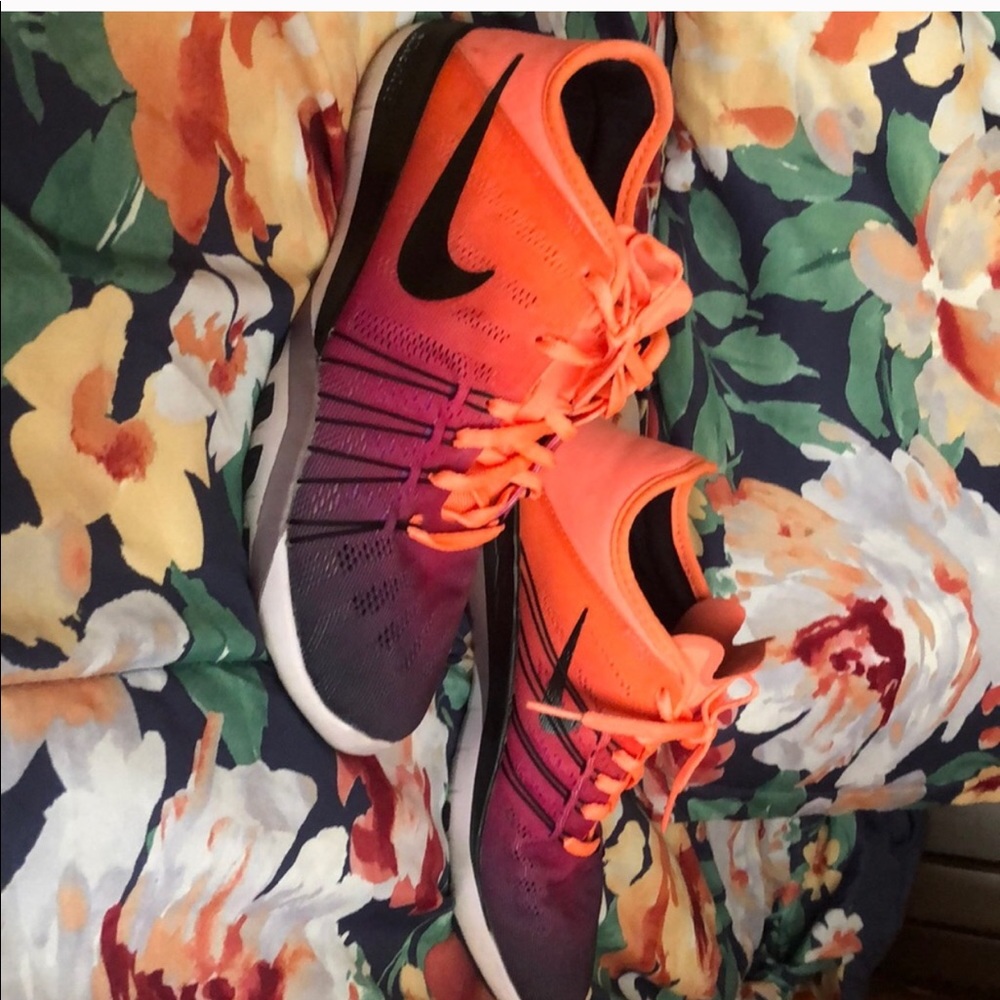 nike free run TR6